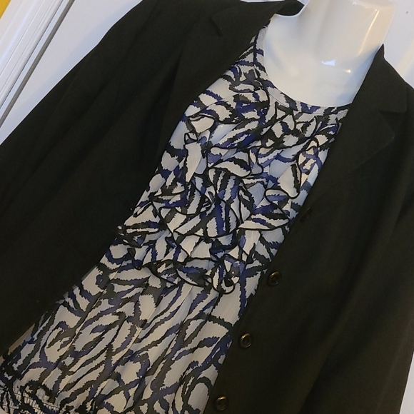 The Limited Sleeveless Ruffle Top - Picture 9 of 10